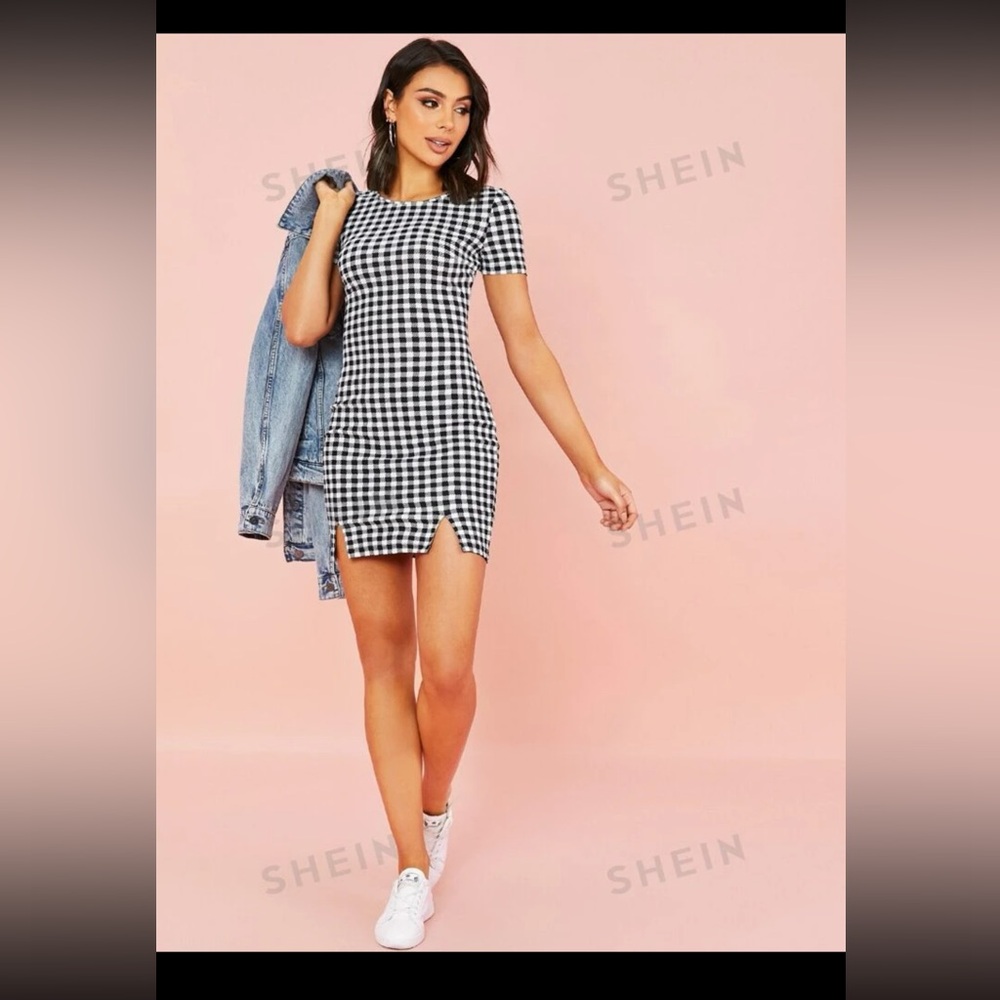 Short sleeve plaid dress
